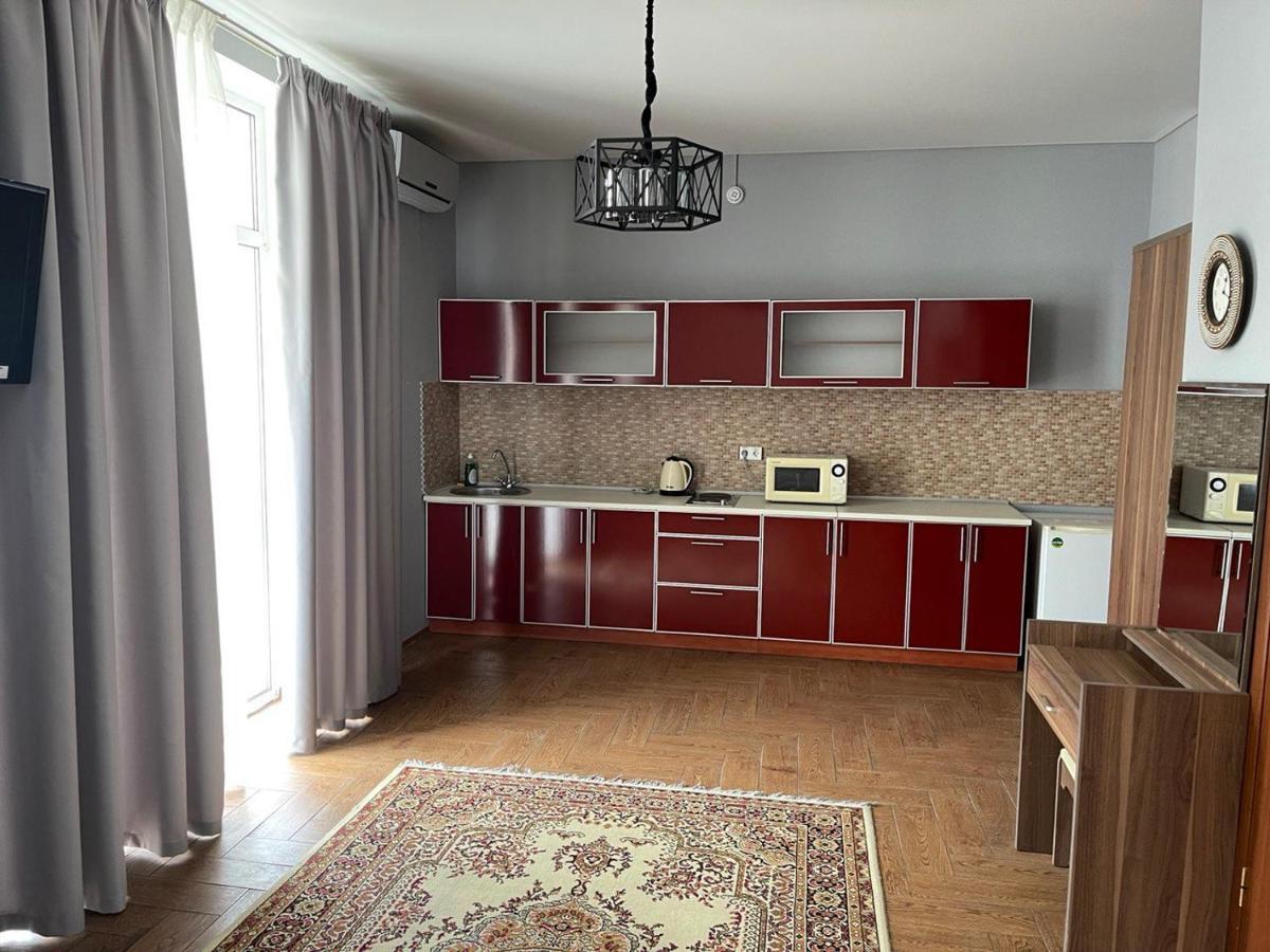 Ferienwohnung Club City House Klumba Odessa Exterior foto